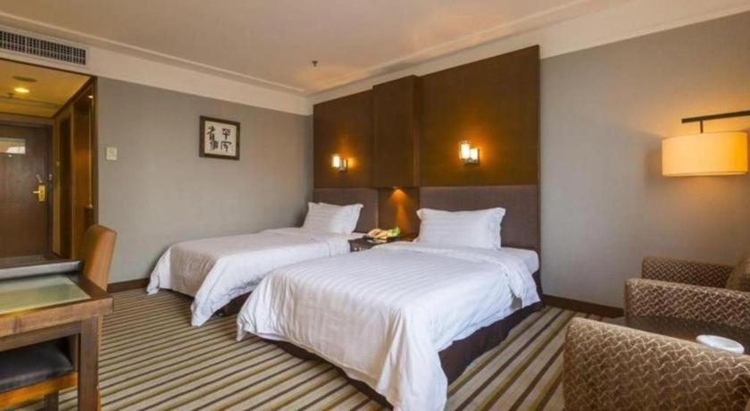 Poly Hotel Guangzhou Bagian luar foto