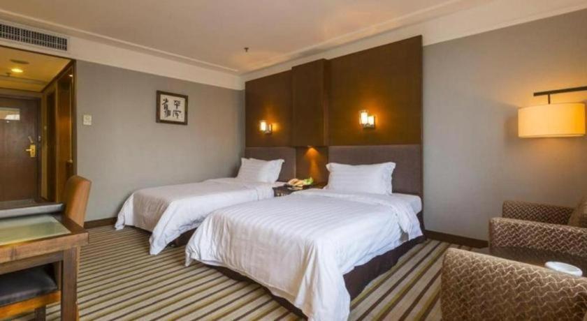 Poly Hotel Guangzhou Bagian luar foto